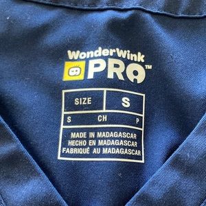 Winderwink pro scrub set. Navy. Barely worn. Top small. Bottoms small tall.